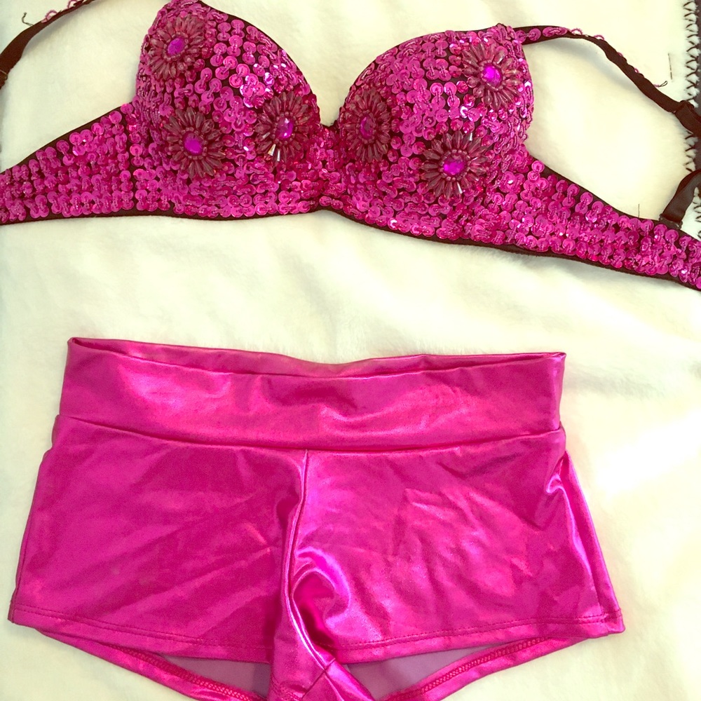 Hot pink party /rave outfit